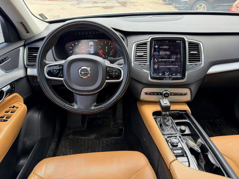 Foto 9 de la subasta – 2016 VOLVO XC90 con VIN YV4102XK2G1072214