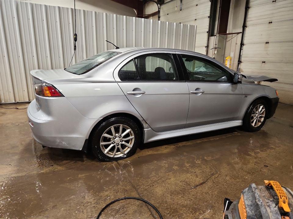 Снимка 3 от търг – 2015 MITSUBISHI LANCER с VIN JA32U2FU4FU005687