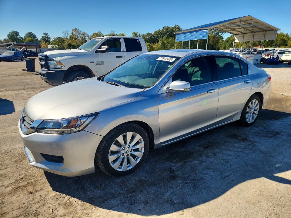 HONDA ACCORD 2015 with VIN 1HGCR3F82FA014519 - Photo from auction