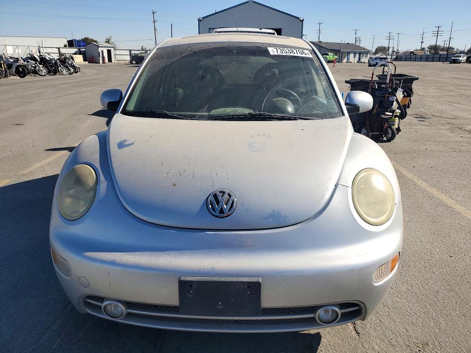 Снимка 5 от търг – 2002 VOLKSWAGEN NEW BEETLE с VIN 3VWCP21C92M411004