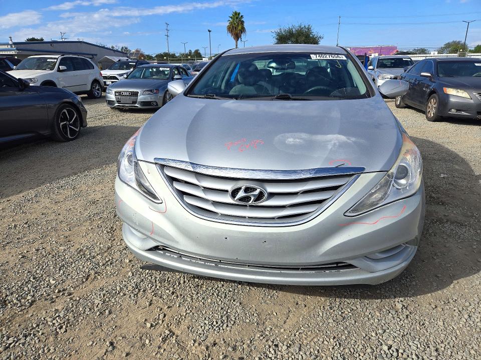 Photo 5 from auction – 2013 HYUNDAI SONATA with VIN 5NPEB4AC9DH545820