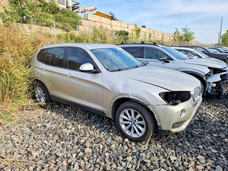 Photo 4 from auction – 2015 BMW X3 with VIN 5UXWX9C56F0D52902