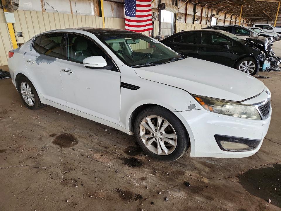 Foto 4 de la subasta – 2013 KIA OPTIMA con VIN 5XXGN4A77DG170671