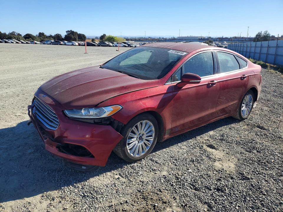 FORD FUSION 2015 with VIN 3FA6P0LU5FR258047 - Photo from auction