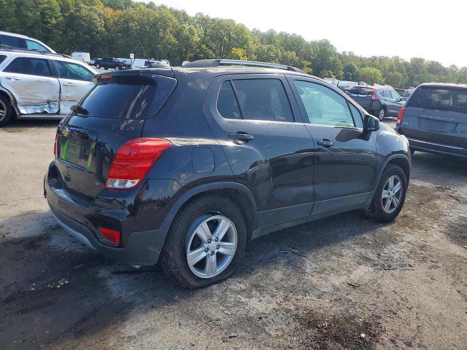 Photo 3 from auction – 2020 CHEVROLET TRAX with VIN KL7CJLSB7LB314177