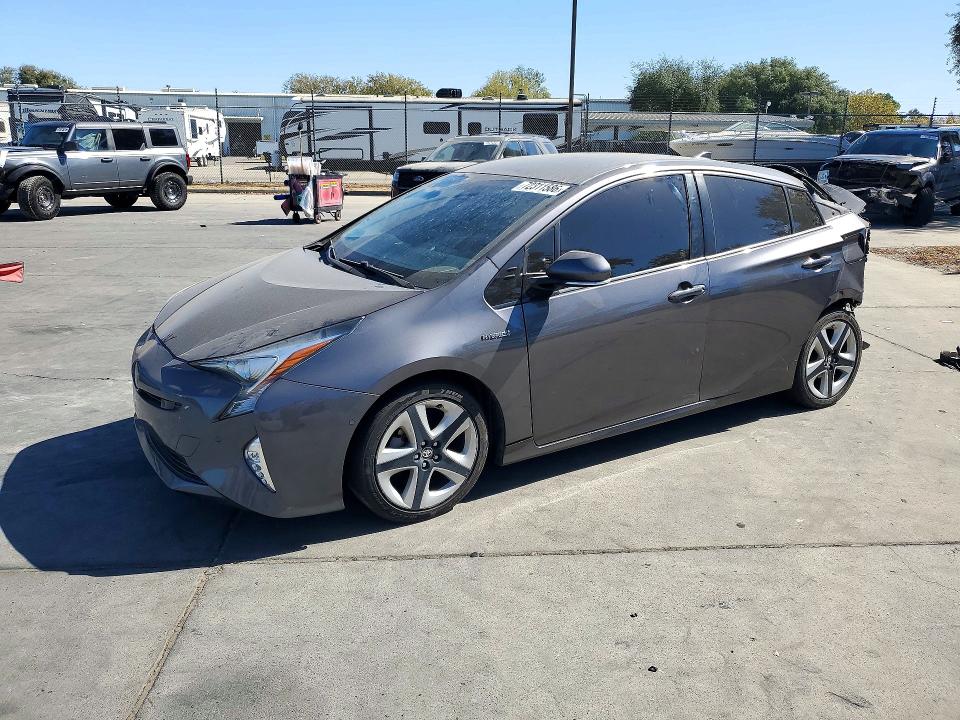 TOYOTA PRIUS 2018 с VIN JTDKARFU5J3553019 - Снимка от търг