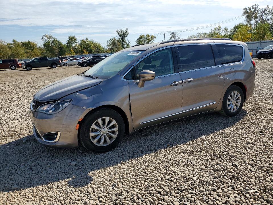2017 CHRYSLER PACIFICA - Търг №72006436
