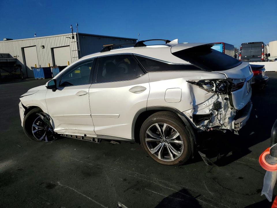 Фото 2 с аукциона – 2021 LEXUS RX с VIN JTJHZMDA2M2053471