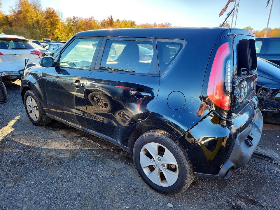 Фото 2 с аукциона – 2016 KIA SOUL с VIN KNDJN2A21G7854496