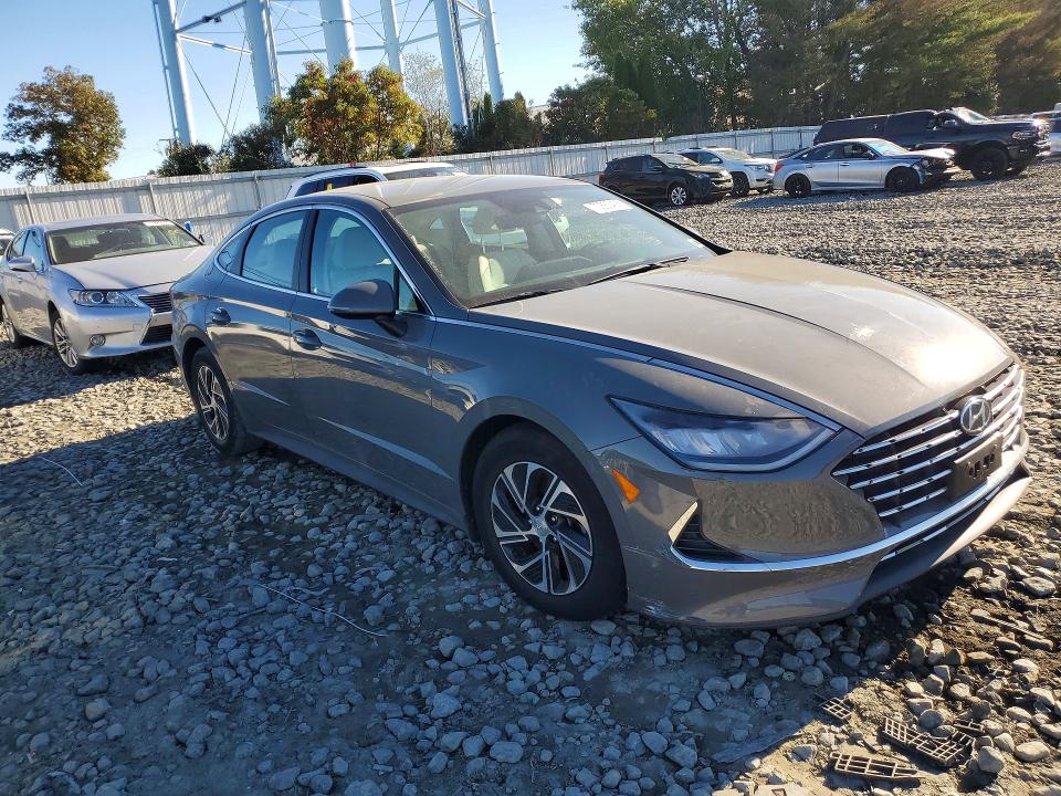 Снимка 4 от търг – 2021 HYUNDAI SONATA HYBRID с VIN KMHL24JJXMA036408