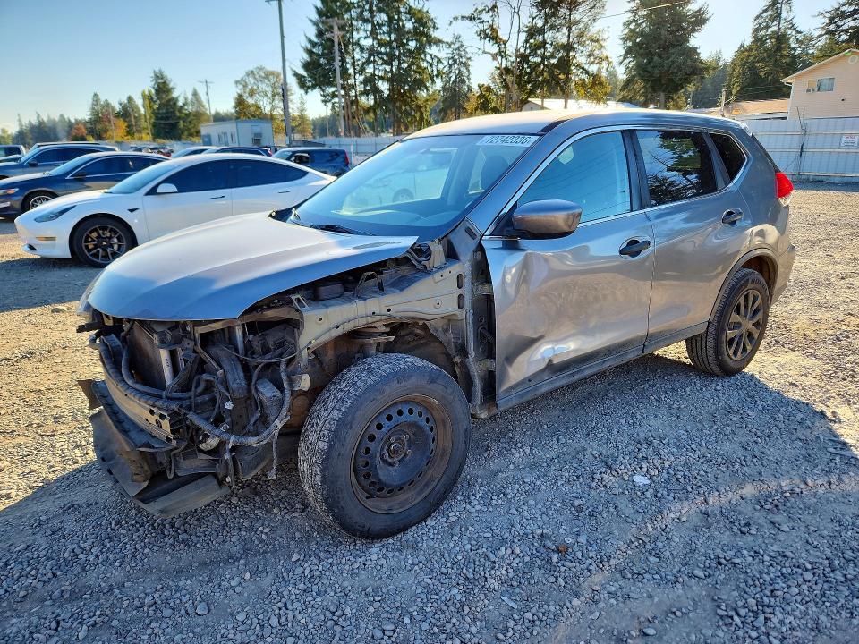 NISSAN ROGUE 2017 with VIN 5N1AT2MM4HC795094 - Photo from auction