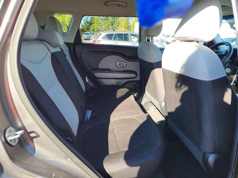 Foto 10 de la subasta – 2015 KIA SOUL con VIN KNDJN2A24F7191830