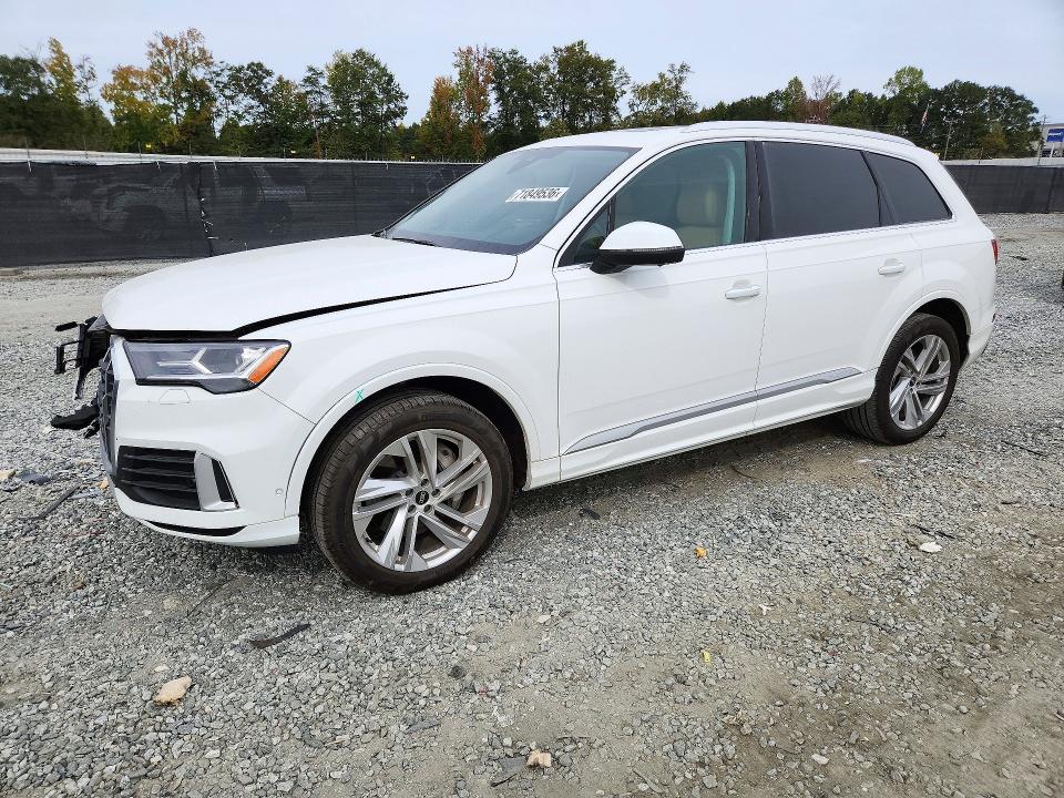 Снимка 1 от търг – 2021 AUDI Q7 с VIN WA1LJAF77MD033204