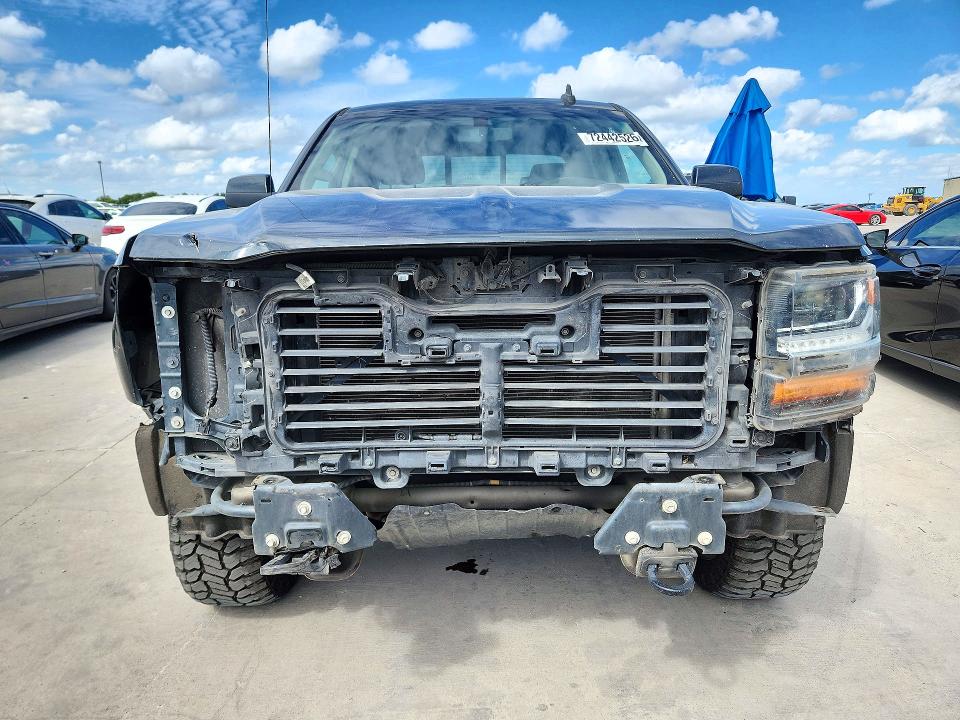 Снимка 5 от търг – 2017 CHEVROLET SILVERADO с VIN 3GCUKREC8HG456323