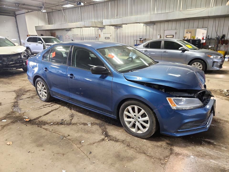 Снимка 4 от търг – 2015 VOLKSWAGEN JETTA с VIN 3VWD17AJ2FM292574