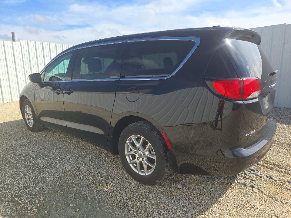 Photo 2 from auction – 2024 CHRYSLER VOYAGER with VIN 2C4RC1CG1RR186311