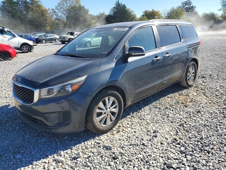 KIA SEDONA 2015 مع رقم تعريف المركبة KNDMB5C1XF6017780 - صورة من المزاد