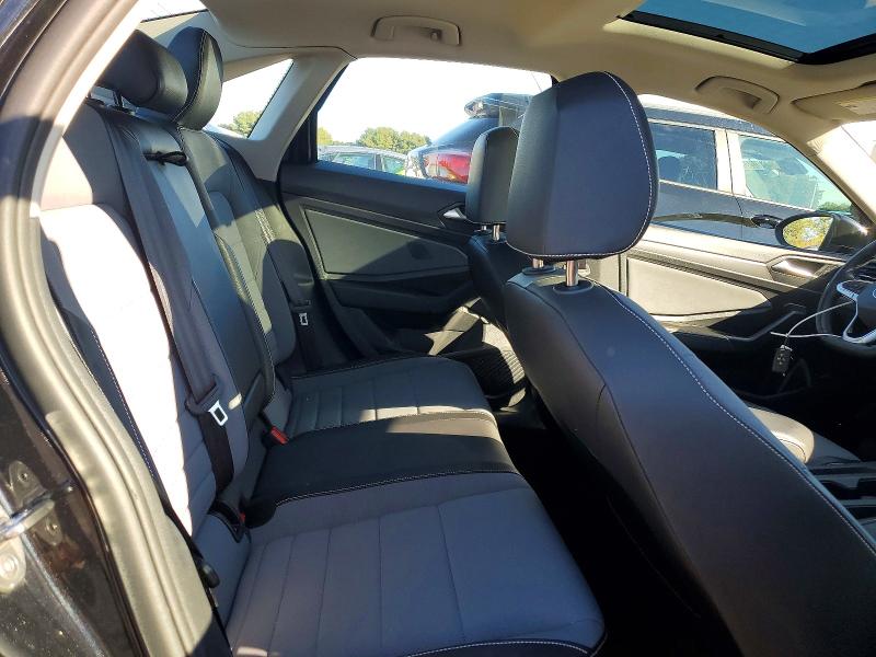 Photo 10 from auction – 2025 VOLKSWAGEN JETTA with VIN 3VW7X7BU4SM076336