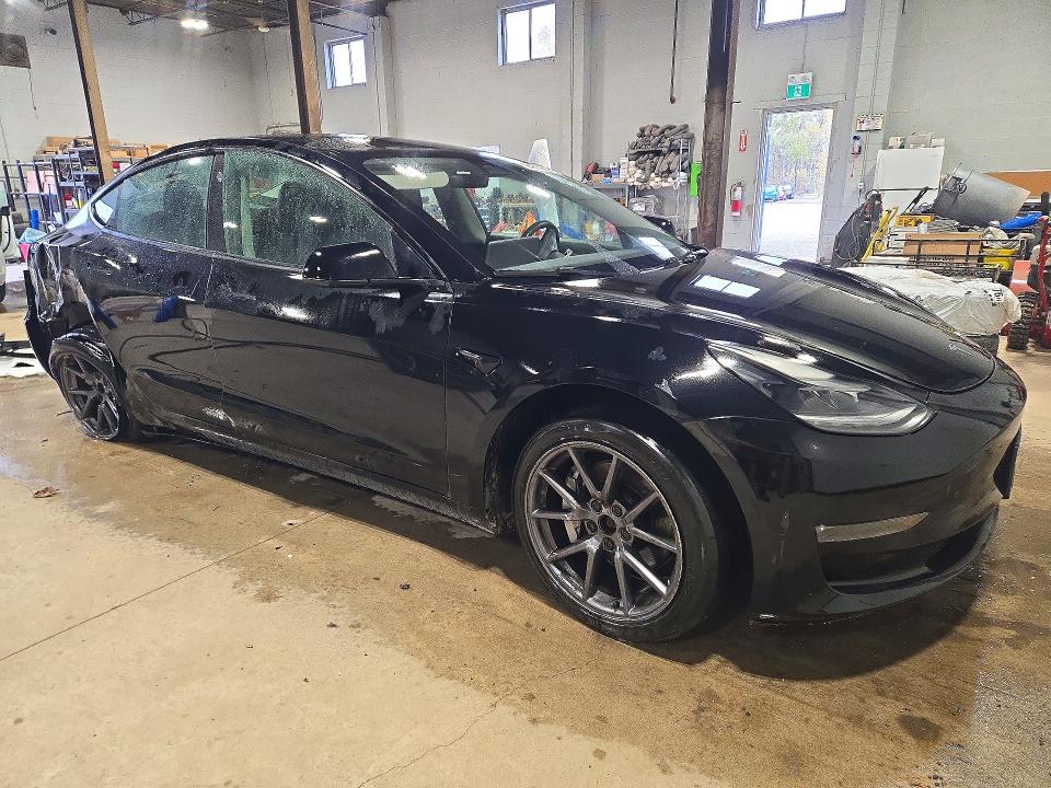 صورة رقم 4 من المزاد - 2023 TESLA MODEL 3 مع VIN 5YJ3E1EBXPF415885