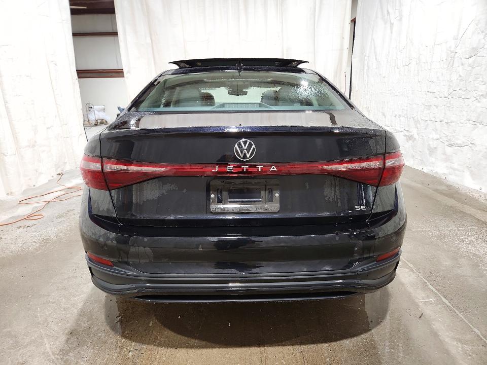 Снимка 6 от търг – 2025 VOLKSWAGEN JETTA с VIN 3VW7X7BU7SM014896