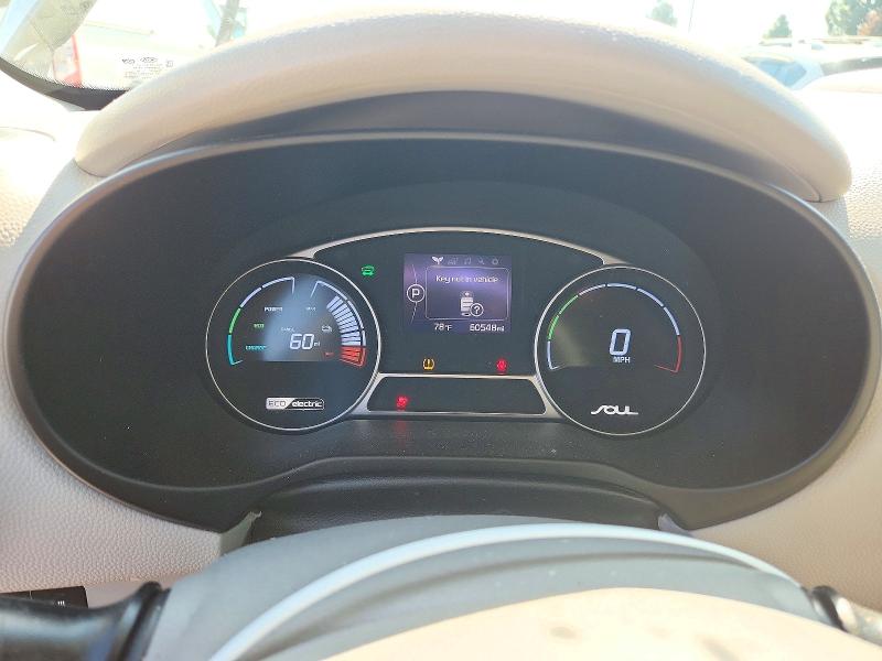 Снимка 9 от търг – 2016 KIA SOUL EV с VIN KNDJP3AE2G7005004