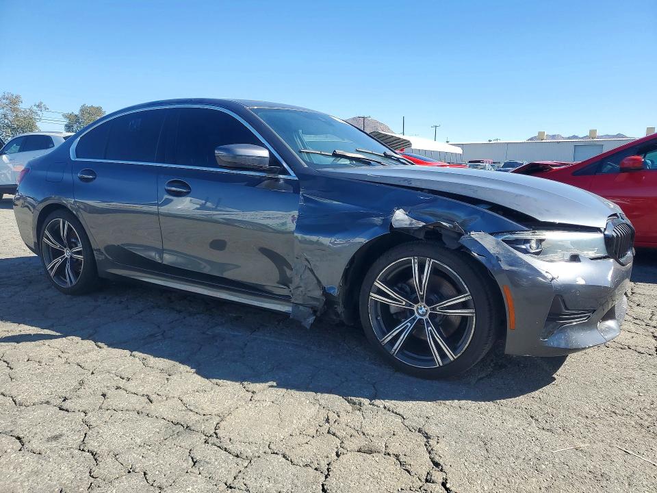 Снимка 4 от търг – 2021 BMW 330I с VIN 3MW5R1J09M8B70284