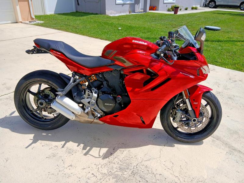 DUCATI SUPERSPORT 2024 с VIN ZDMVABDS0RB000628 - Снимка от търг