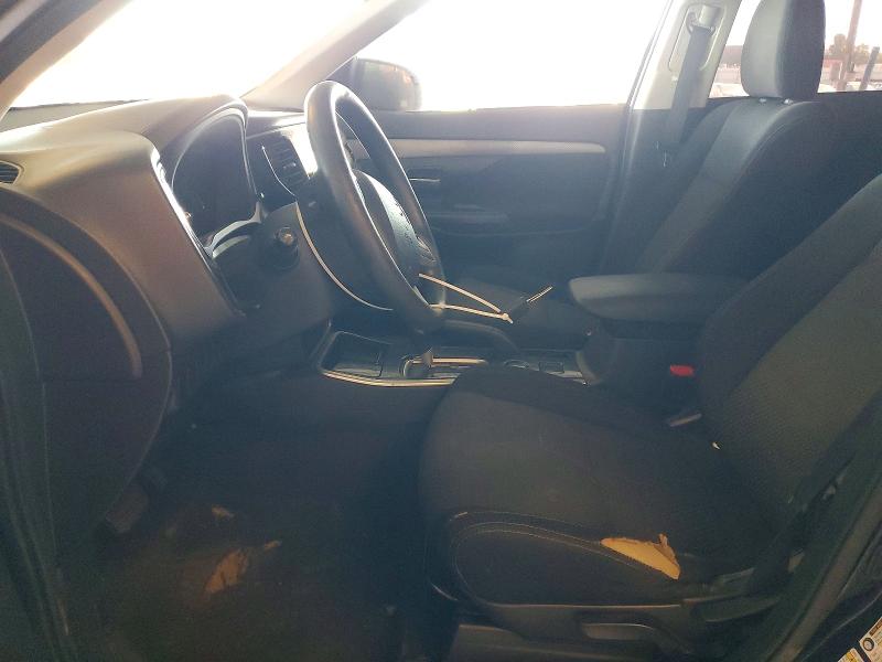 Снимка 7 от търг – 2018 MITSUBISHI OUTLANDER с VIN JA4AD2A35JJ004838
