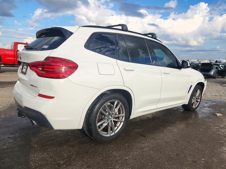 Снимка 3 от търг – 2019 BMW X3 с VIN 5UXTR9C52KLE17394