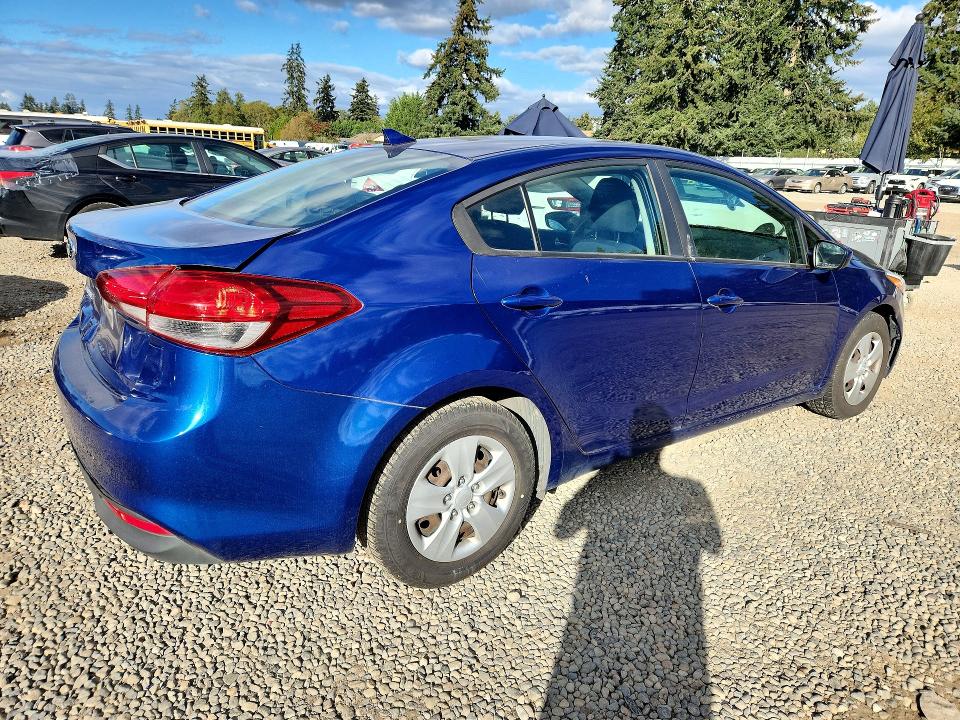 Photo 3 from auction – 2017 KIA FORTE with VIN 3KPFK4A79HE156550