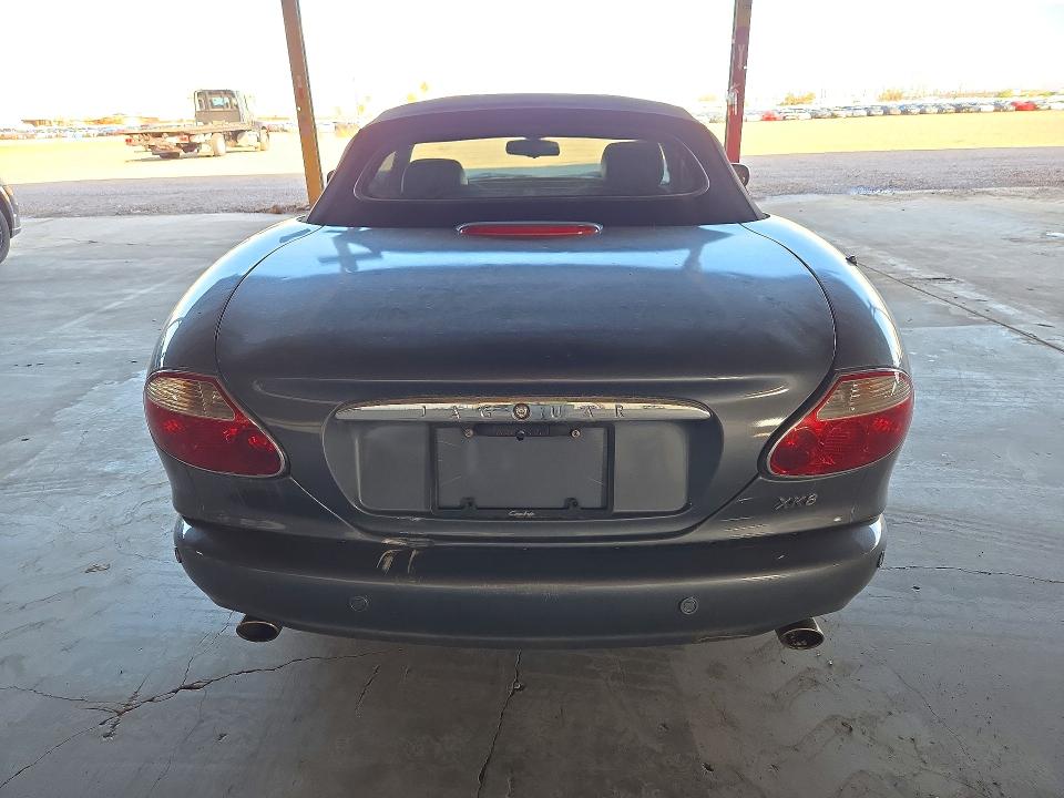 Фото 6 с аукциона – 2001 JAGUAR XK8 с VIN SAJDA42C41NA11895