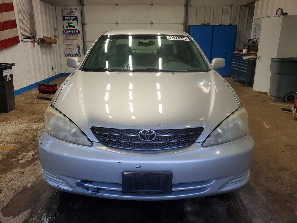 Photo 5 from auction – 2004 TOYOTA CAMRY with VIN 4T1BE30K84U286171