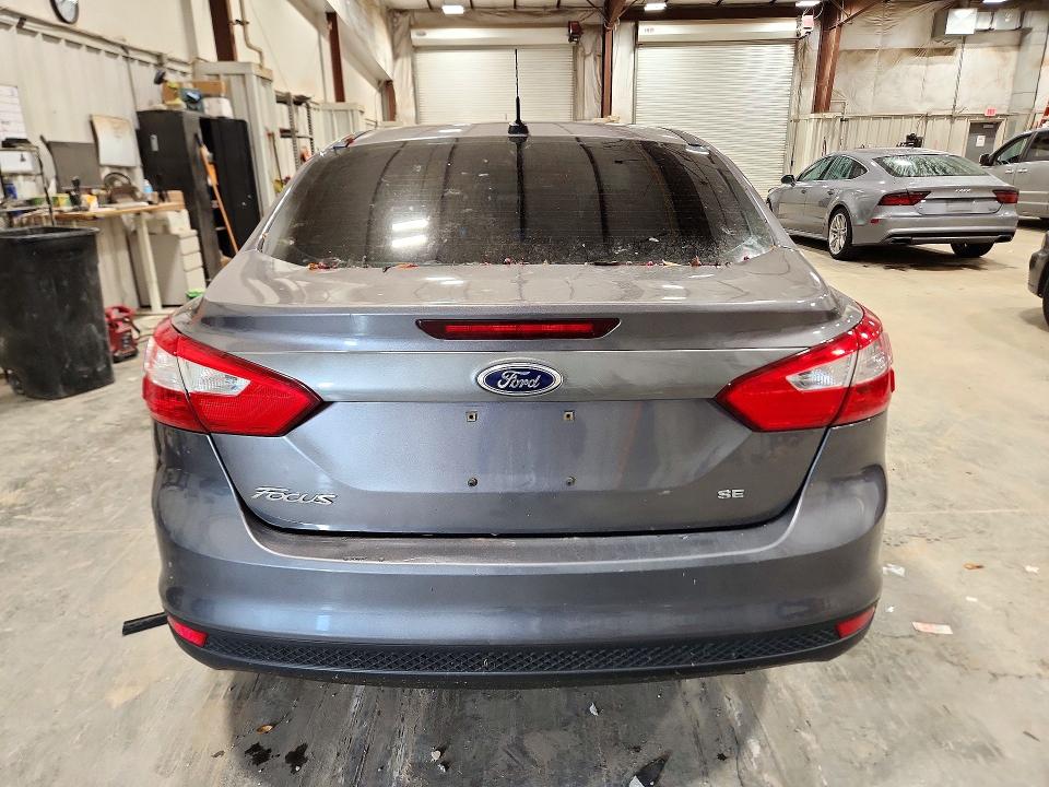 Zdjęcie 6 z aukcji – 2014 FORD FOCUS z VIN 1FADP3F26EL219595