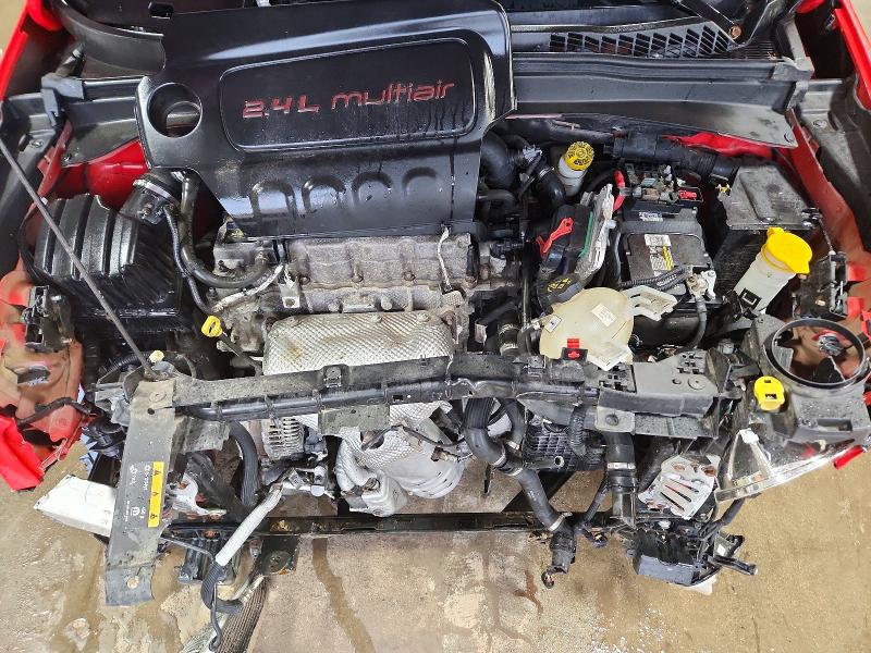 Photo 11 from auction – 2015 JEEP RENEGADE with VIN ZACCJABT4FPC14161