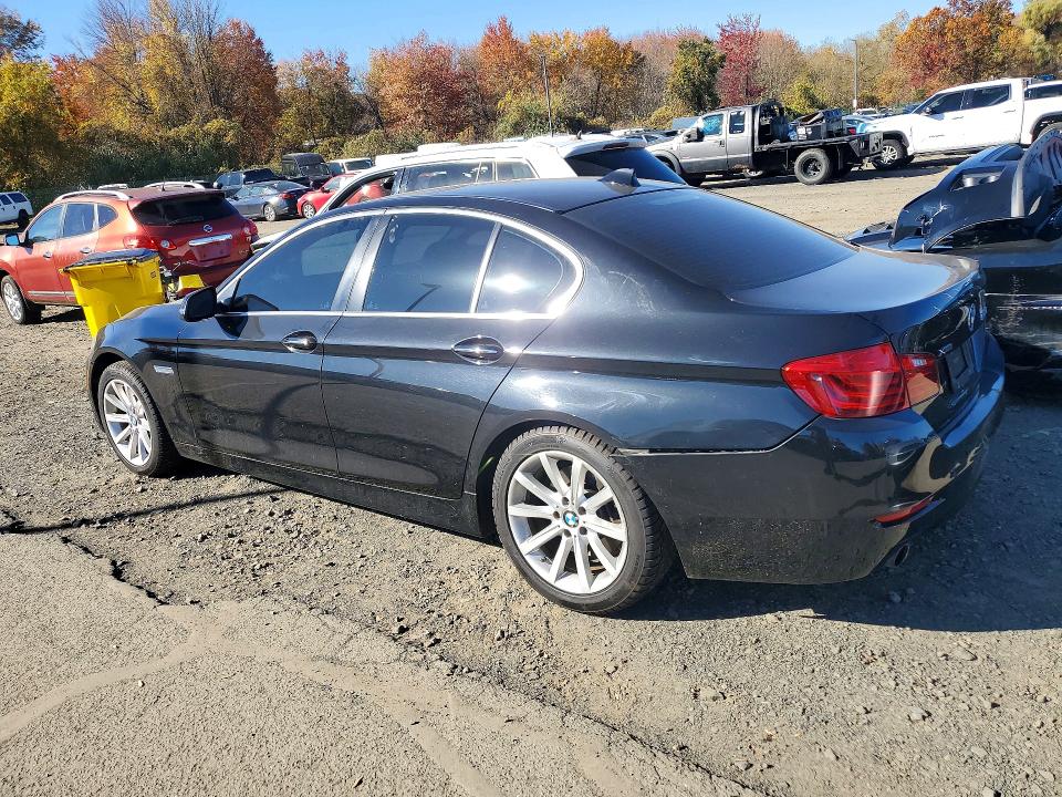 Снимка 2 от търг – 2015 BMW 535 с VIN WBA5B3C54FD542631