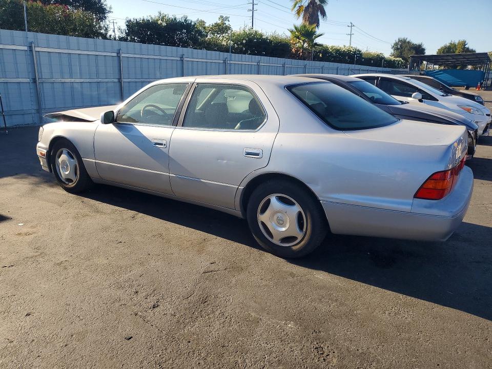 صورة رقم 2 من المزاد - 2000 LEXUS LS مع VIN JT8BH28FXY0173377