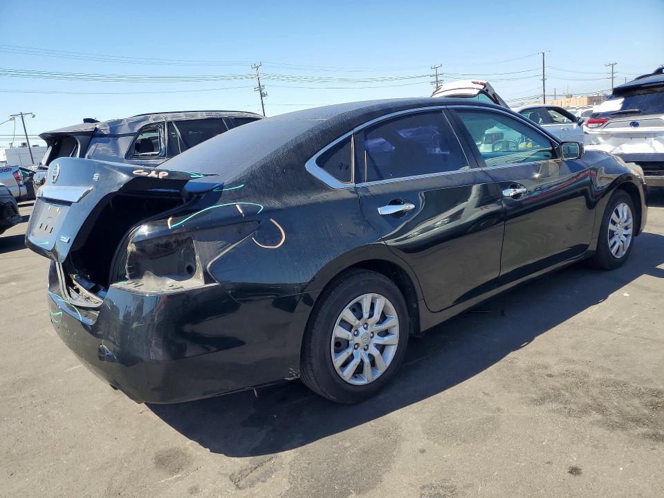 Photo 3 from auction – 2013 NISSAN ALTIMA with VIN 1N4AL3AP1DN418025