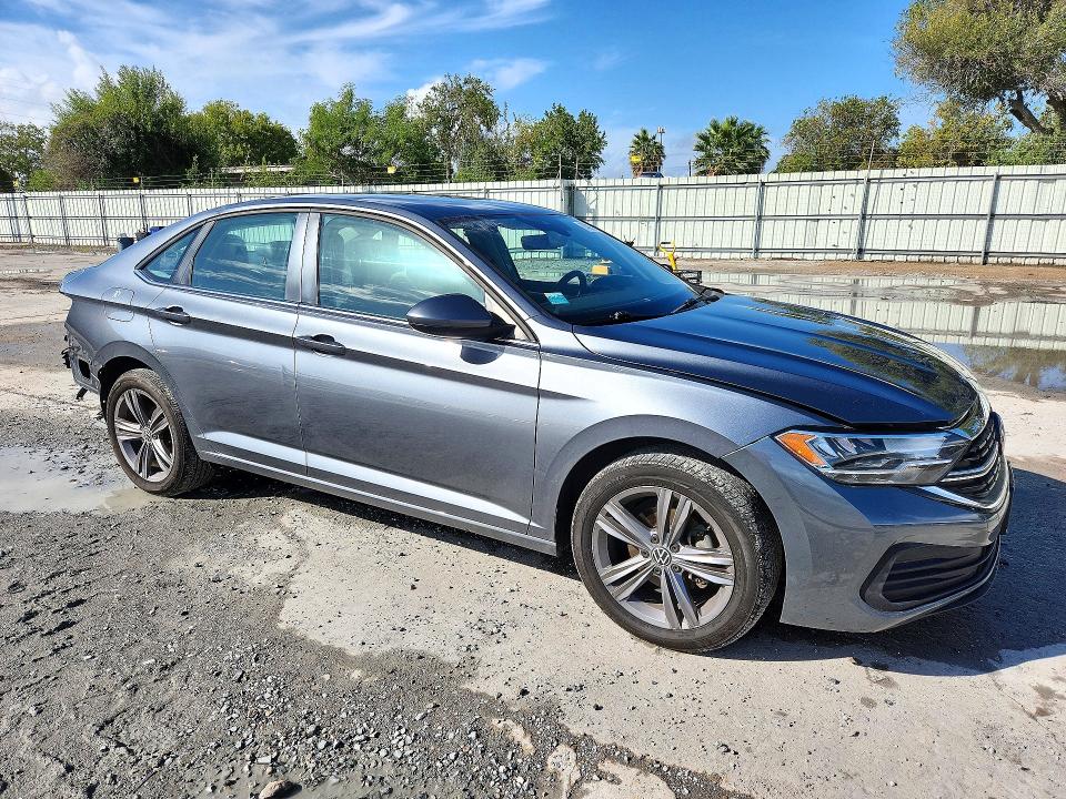 Снимка 4 от търг – 2022 VOLKSWAGEN JETTA с VIN 3VWEM7BU4NM014326