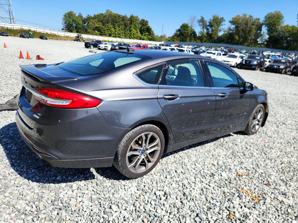 Photo 3 from auction – 2017 FORD FUSION with VIN 3FA6P0HD5HR226484