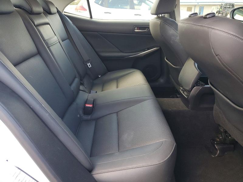 Photo 10 from auction – 2017 LEXUS IS with VIN JTHCM1D28H5016107