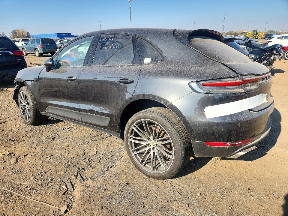 Фото 2 с аукциона – 2020 PORSCHE MACAN с VIN WP1AA2A56LLB15212