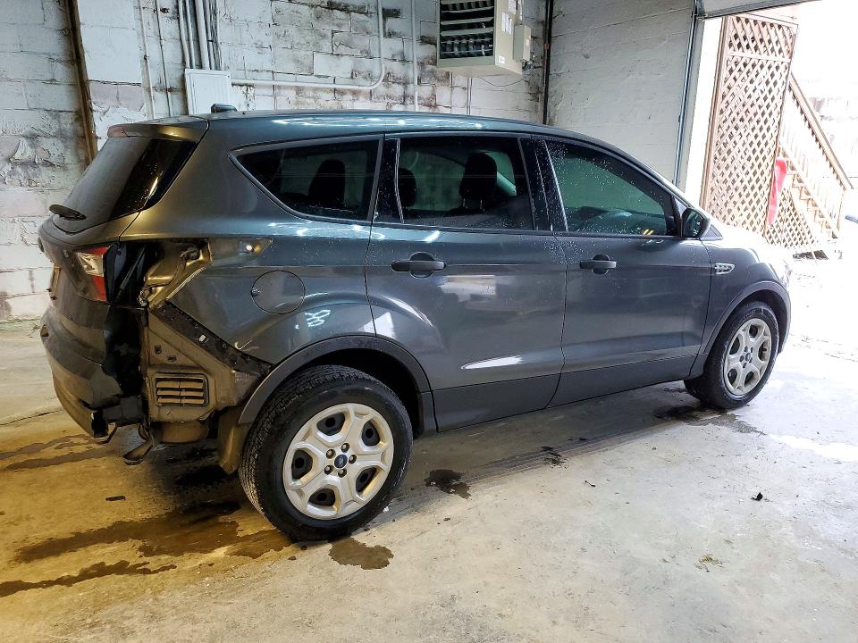 Photo 3 from auction – 2018 FORD ESCAPE with VIN 1FMCU0F72JUB60313
