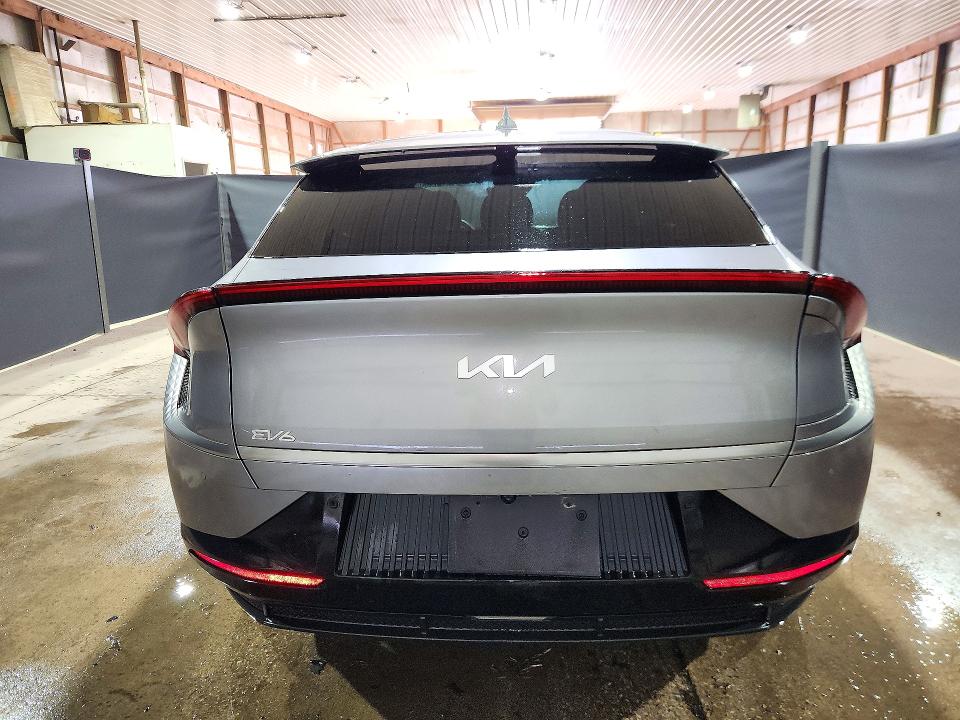 Foto 6 de la subasta – 2023 KIA EV6 con VIN KNDC34LA0P5130356