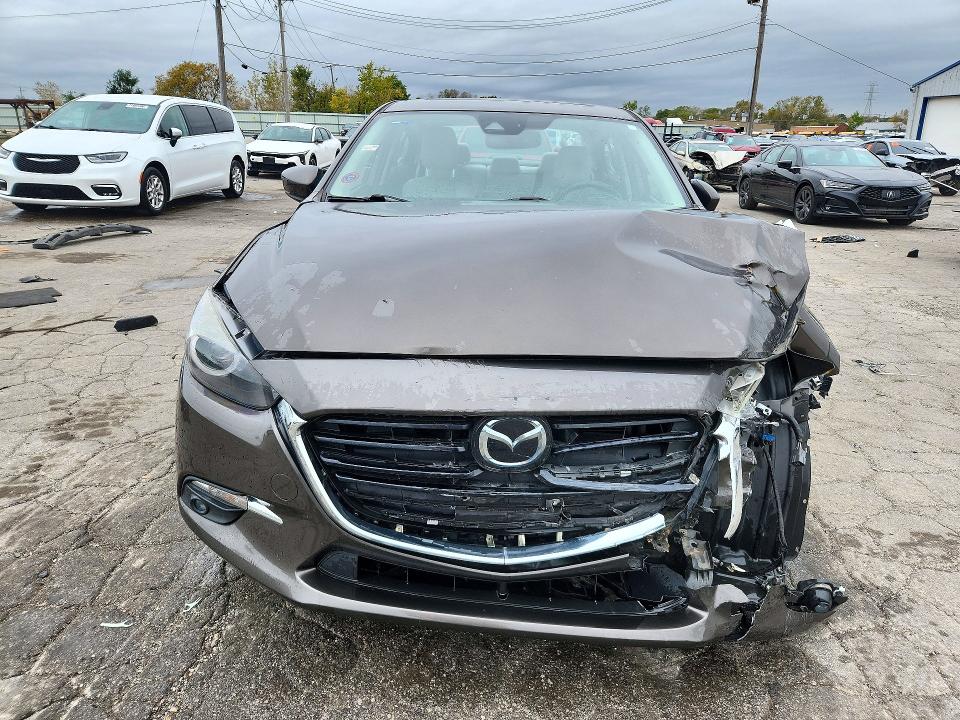 Снимка 5 от търг – 2018 MAZDA 3 с VIN 3MZBN1W35JM171307