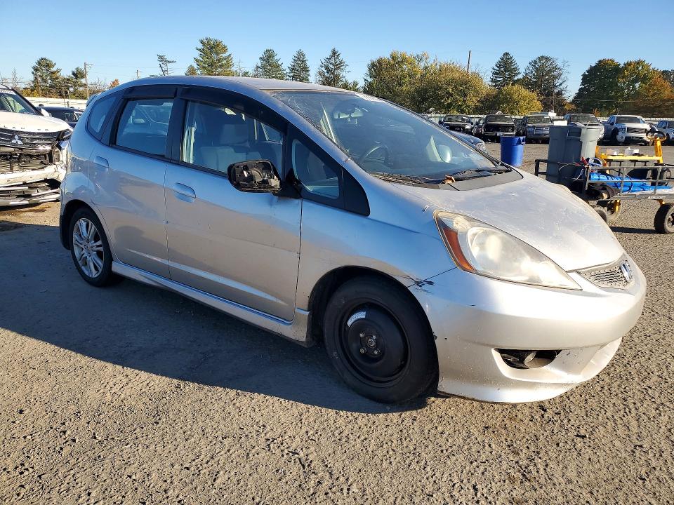 Foto 4 de la subasta – 2011 HONDA FIT con VIN JHMGE8H62BC001044