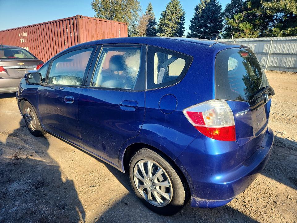 Снимка 2 от търг – 2013 HONDA FIT с VIN JHMGE8H35DC020731