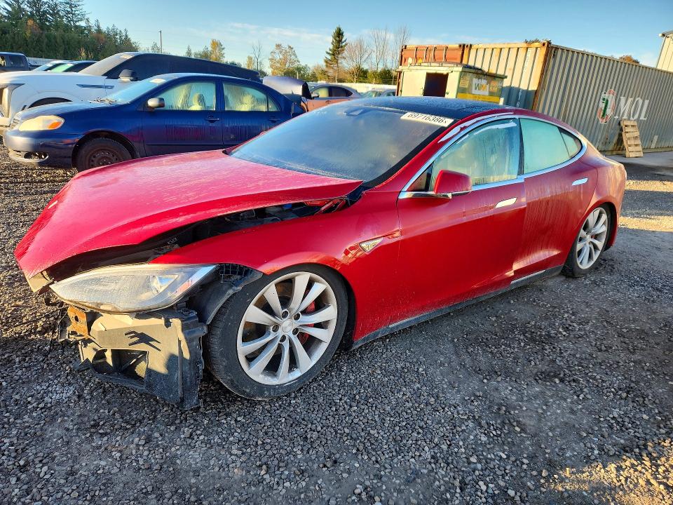 Снимка 1 от търг – 2014 TESLA MODEL S с VIN 5YJSA1H25EFP64100