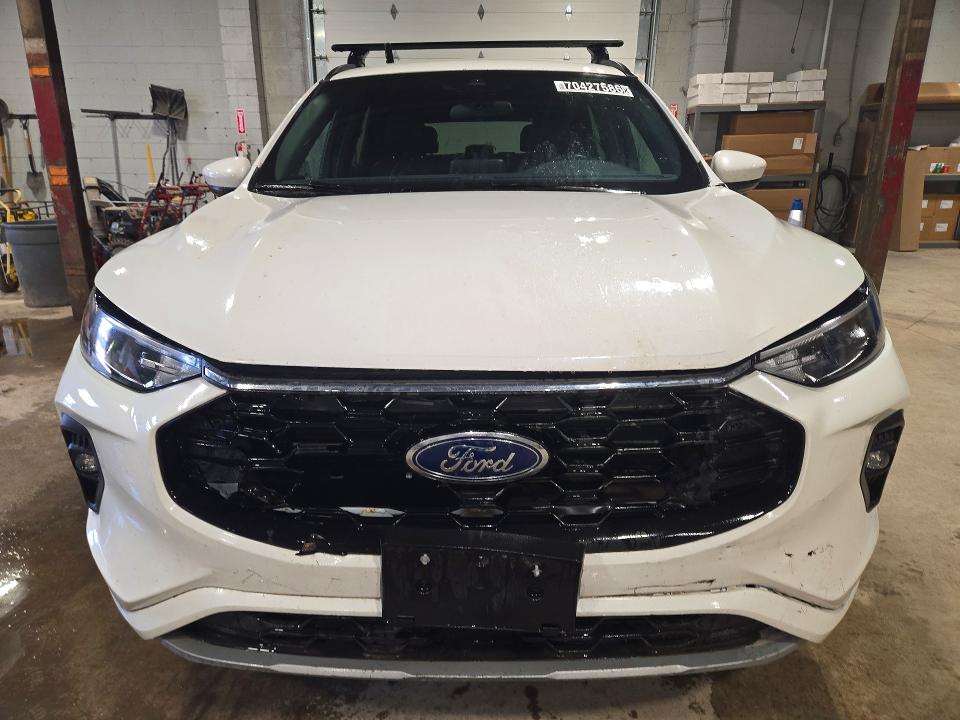 Снимка 5 от търг – 2023 FORD ESCAPE с VIN 1FMCU9NZ6PUA46380