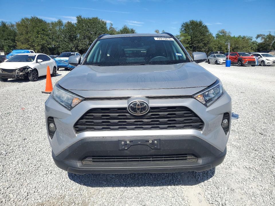 Снимка 5 от търг – 2021 TOYOTA RAV4 с VIN 2T3W1RFV4MC117291
