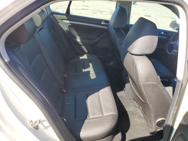 Снимка 10 от търг – 2010 VOLKSWAGEN JETTA с VIN 3VWRZ7AJ4AM168264